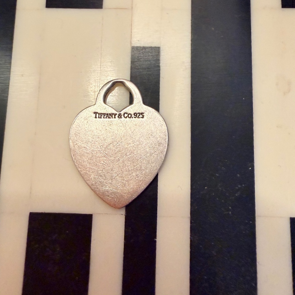 Heart shape Tiffany & Co. Sterling Silver Return to Tiffany Charm